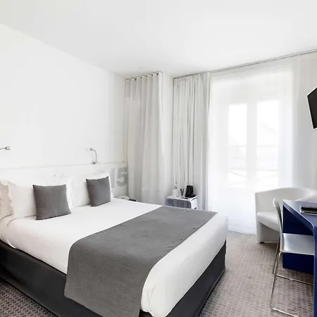 Western San Benedetto Szálloda 3*