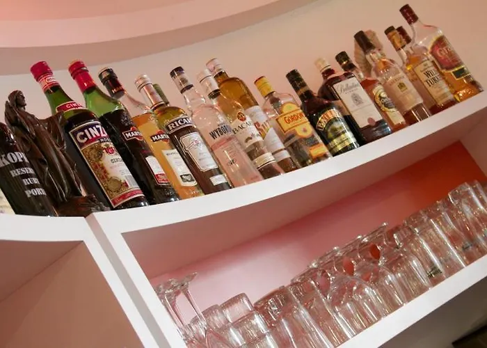 Western San Benedetto 3* Cholet